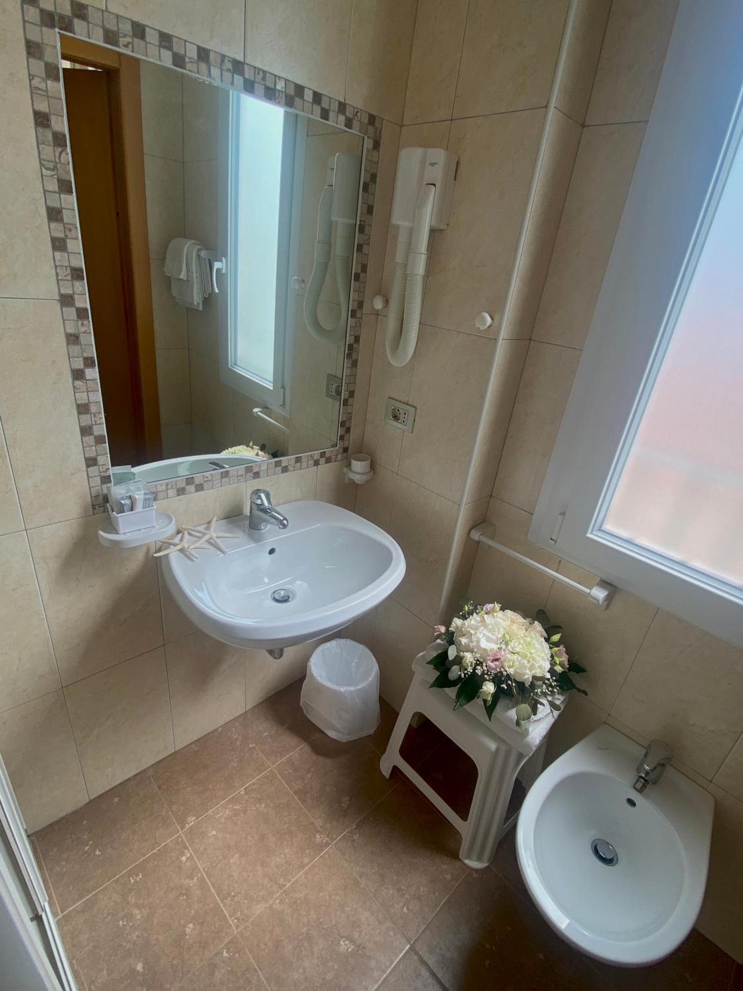 Hotel Philadelphia Cattolica Rum bild