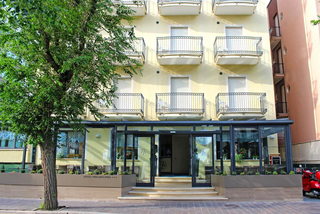 Hotel Philadelphia Cattolica Exteriör bild